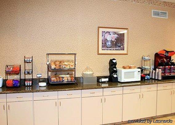 Quality Inn & Suites Bethany Restaurant billede